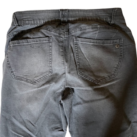 #80 Democracy Gray Luxe Touch Premium Freedom Ankle Skimmer Jean - Picture 7 of 15